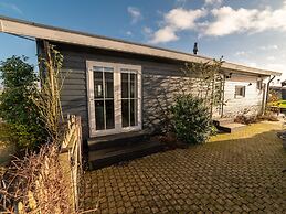 Pleasant Holiday Home in Giethoorn With Terrace