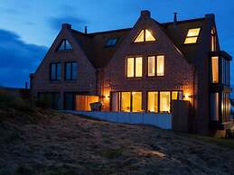 Reethuus Nord Modern Retreat