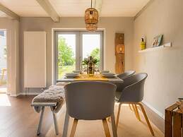 House by the Paddock