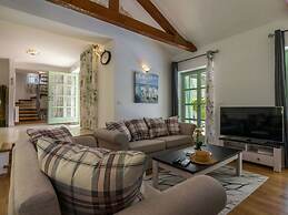 Villa Zelda Comfortable Holiday Residence