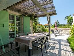 Villa Zelda Comfortable Holiday Residence