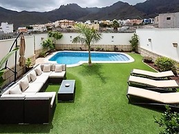 Belvilla by OYO Villa in Adeje