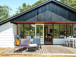6 Person Holiday Home in Ulfborg