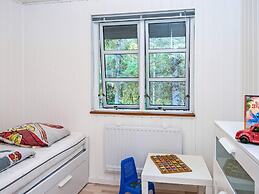 6 Person Holiday Home in Ulfborg