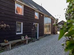 Welcoming Holiday Home With Garden