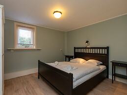 Welcoming Holiday Home With Garden