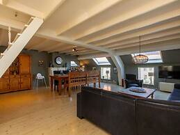 Welcoming Holiday Home With Garden