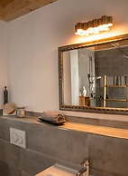 Emerald - Holiday Home for