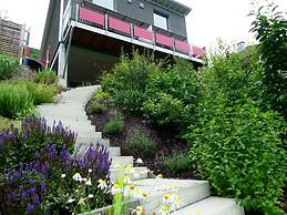 Emerald - Holiday Home for