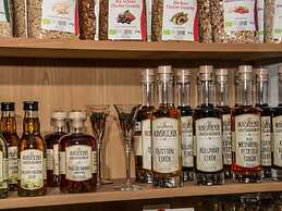 Emerald - Holiday Home for