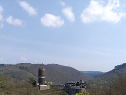 Emerald - Holiday Home for