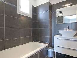 Spacious Holiday Home in Grimaud With Large Garden