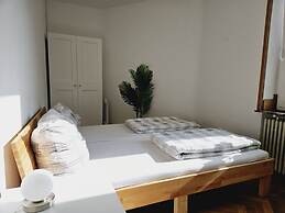 Sterkrade 1 Comfortable Holiday Residence