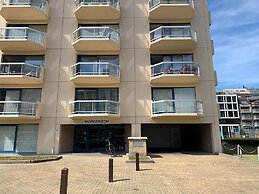 Apartment in Nieuwpoort With Terrace