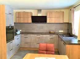 Comfortable Holiday Home With Garden in Leogang