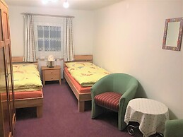 Comfortable Holiday Home With Garden in Leogang