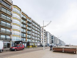Les Petrels 601 With sea View in Koksijde