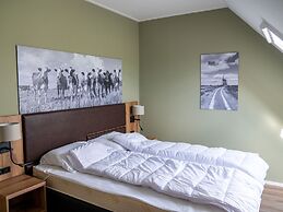 Spacious Frysian Villa on the Waterfront