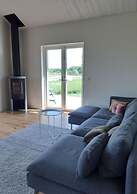 House Sjotorp Comfortable Holiday Residence