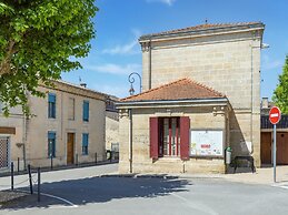 Lovely Chateau 25 min From Bordeaux