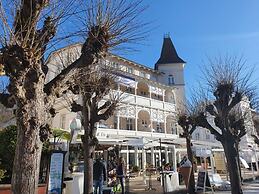 Nice Holiday Home With Swimming Pool