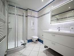 Hoppe 9 Modern Retreat