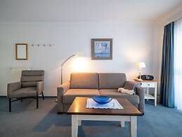 Hoppe 9 Modern Retreat