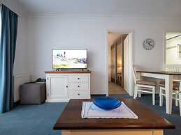 Hoppe 9 Modern Retreat