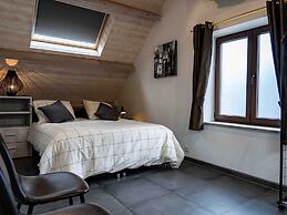 Villa With Swimming Pool in Erembodegem