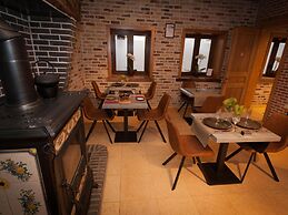 Villa With Swimming Pool in Erembodegem