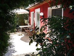 Holiday Home With art