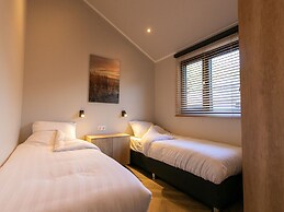 Luxury Lodge With Private Swimming Pool