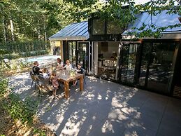 Luxury Lodge With Private Swimming Pool