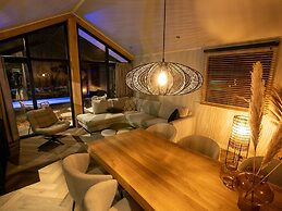 Luxury Lodge With Private Swimming Pool