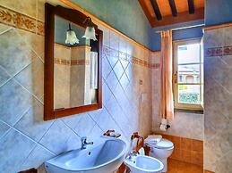 Attractive Apartment With Paid Sauna