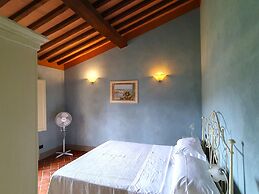Attractive Apartment With Paid Sauna