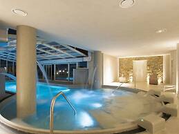 Attractive Apartment With Paid Sauna