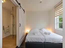 Tasteful Apartment Close to the Beach
