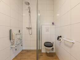 Tasteful Apartment Close to the Beach