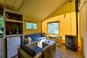 Glamping Tent in Tranquil Park