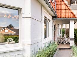 Villa in Prime Location Koksijde With Garden