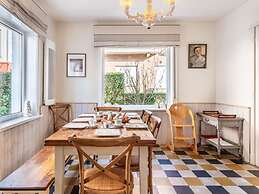 Villa in Prime Location Koksijde With Garden