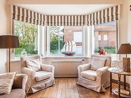 Villa in Prime Location Koksijde With Garden