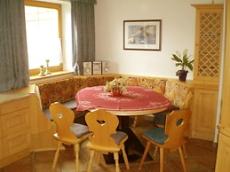 Lovely Holiday Flat in Gattererberg
