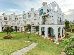 Belvilla by OYO Altos del Golf