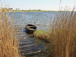 Lake View Modern Retreat