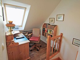 Lake View Modern Retreat