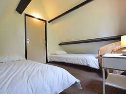 Attractive Holiday Home on a Car-free Park