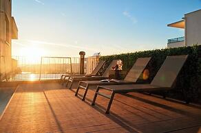 Exclusive pool villa with view