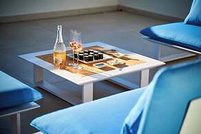 Exclusive pool villa with view